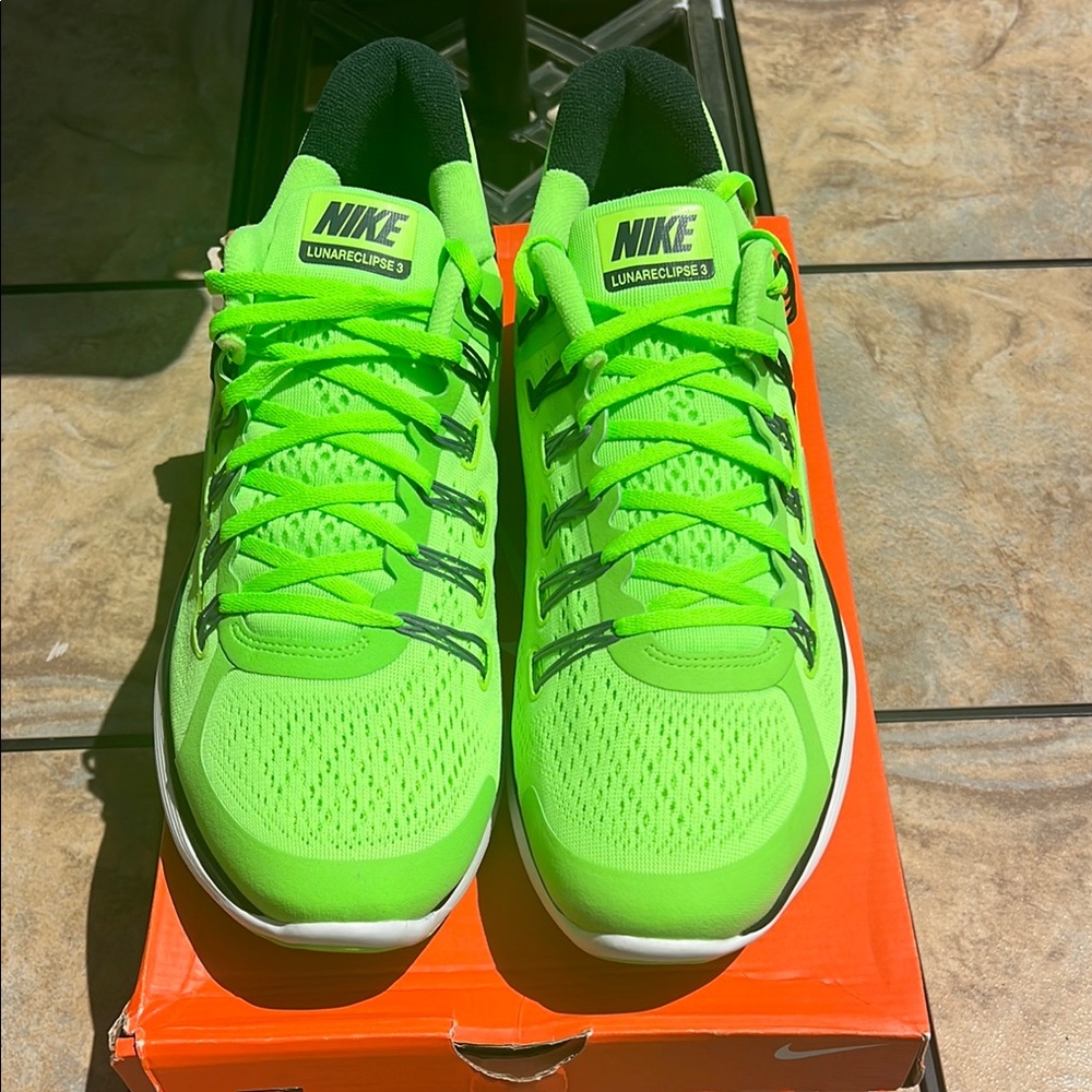 DS Men’s Nike Lunareclipse+ 3 size 13.0